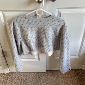 Long sleeve crop top